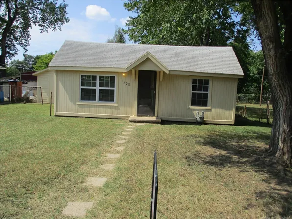 1308 N Trenton Ave, Tulsa, OK 74106