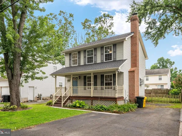 1193 Oak Ave, Shady Side, MD 20764