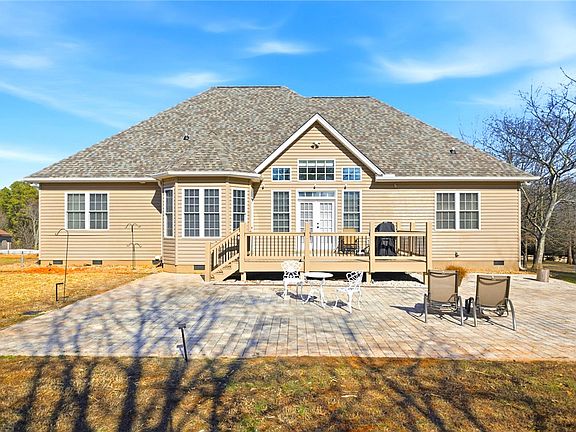 4th image of 516 Serria Way
