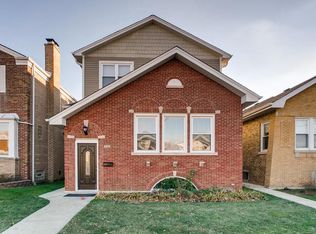2811 W Fitch Ave, Chicago, IL 60645