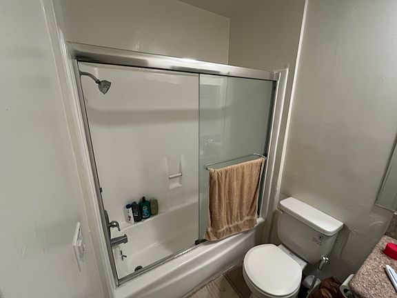 5th image of 519 Glenrock Ave APT 105