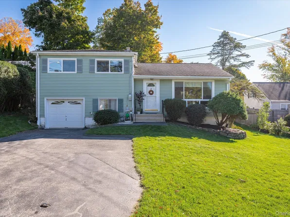 54 High View Terrace, Pleasantville, NY 10570