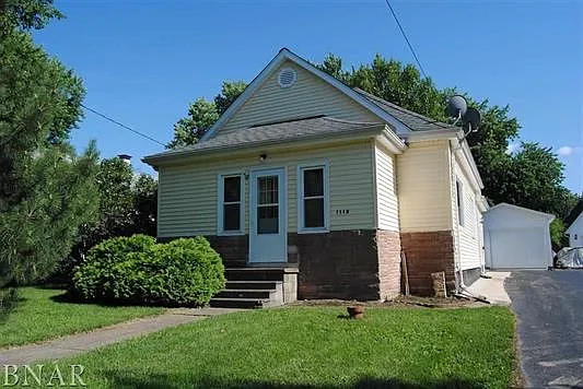 1118 E Main St photo 1