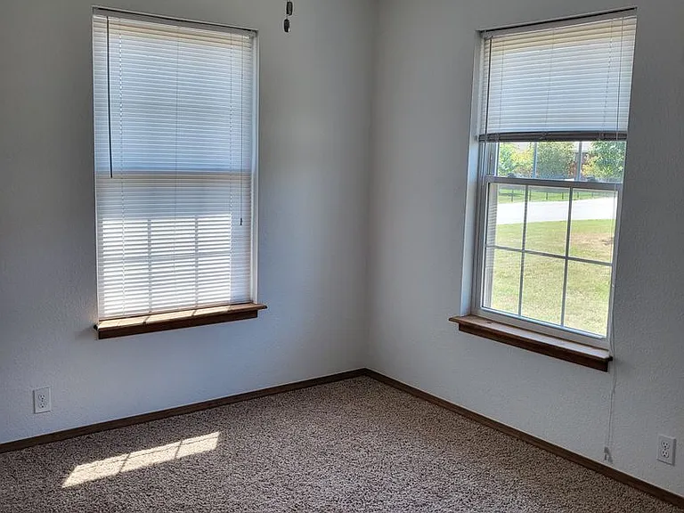 1908 Chris Ln #1910 — Photo 15