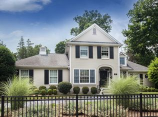 279 South Ave, New Canaan, CT 06840