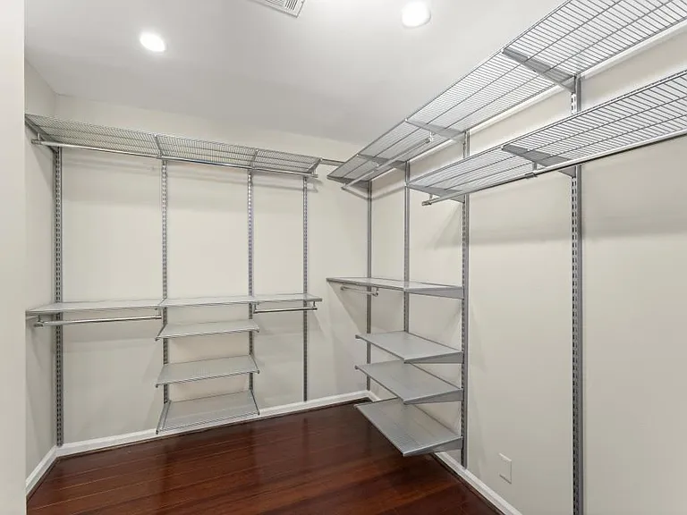 25312 Plantation Dr NE — Photo 23