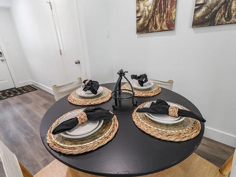 2615 Rosewood St — Photo 10