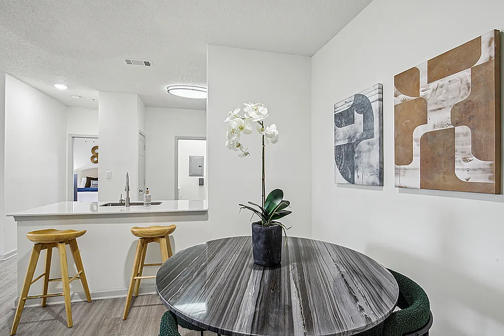 Halston Shiloh Valley Apartments — Photo 3