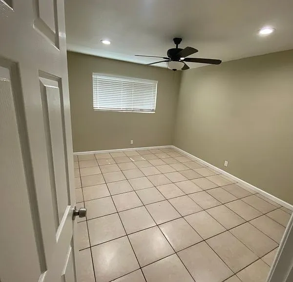 2525 E 3rd St #2 — Photo 12