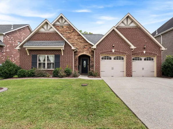108 Gulfstream Dr, Gallatin, TN 37066