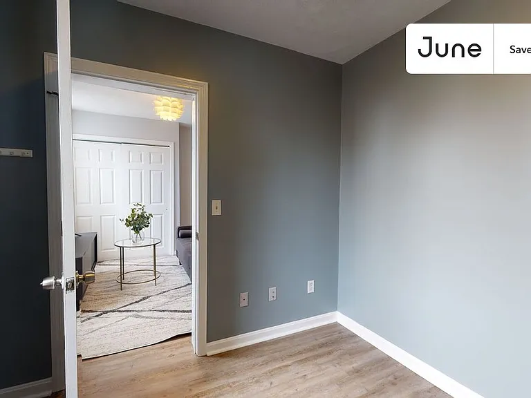 36 N Bennet St — Photo 18