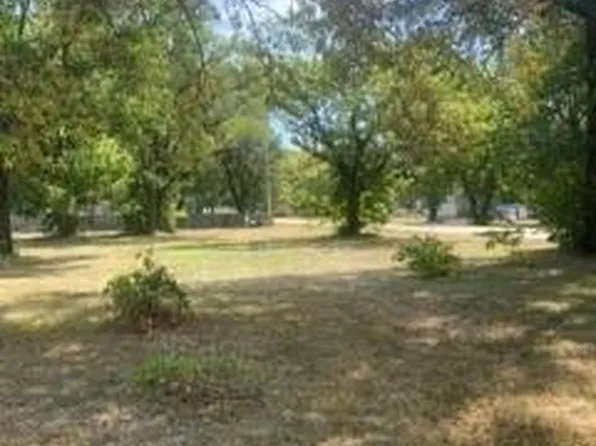 1202 N Washington Ave, Chanute, KS 66720