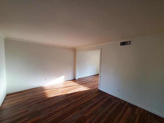2nd image of 8868 La Riviera Dr Unit E