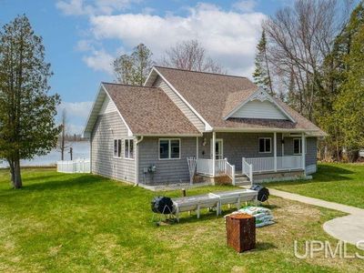 9955 U65 Ln, Rapid River, MI, 49878
