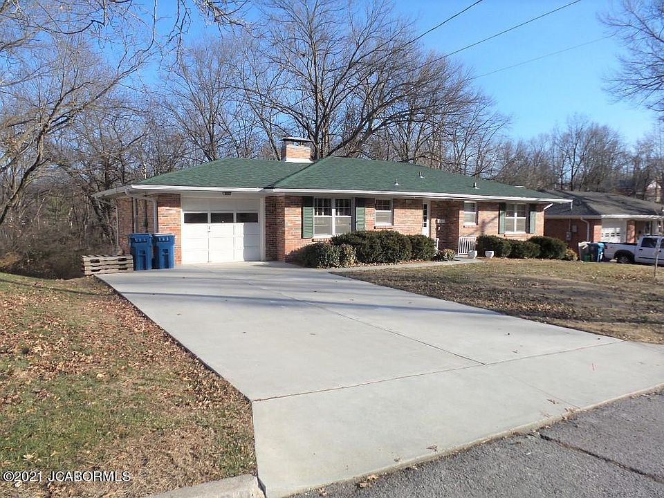 1st image of 308 Binder Dr