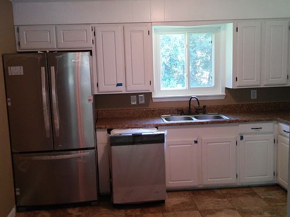 2nd image of 201 Forestway Dr