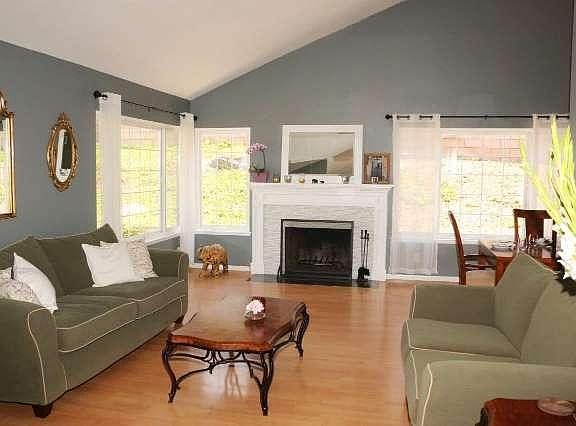 4th image of 214 Summerfield St
