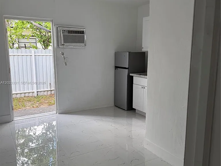 4871 W Flagler St #6 — Photo 11