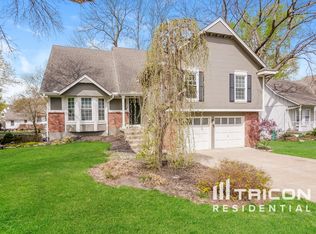 11312 Foster St, Overland Park, KS 66210
