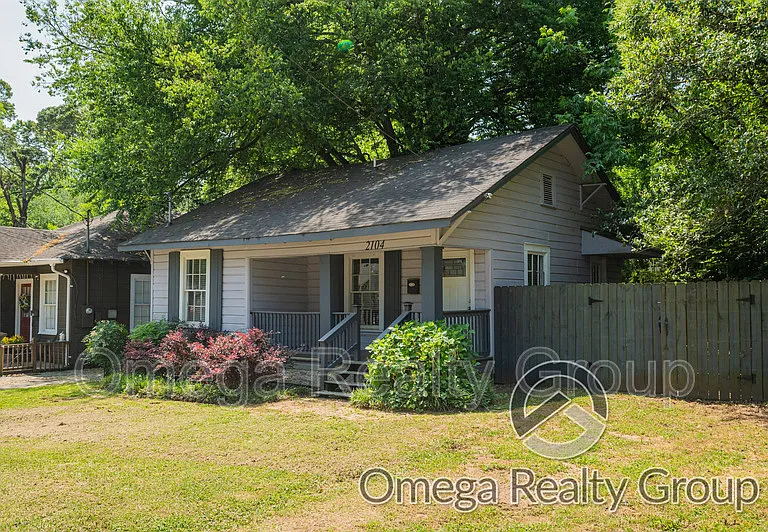 2104 Yancey Ave — Photo 4