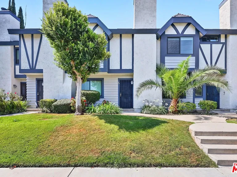 19221 Sherman Way #40 — Photo 1