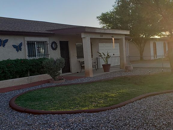 2nd image of 219 W Cholla St