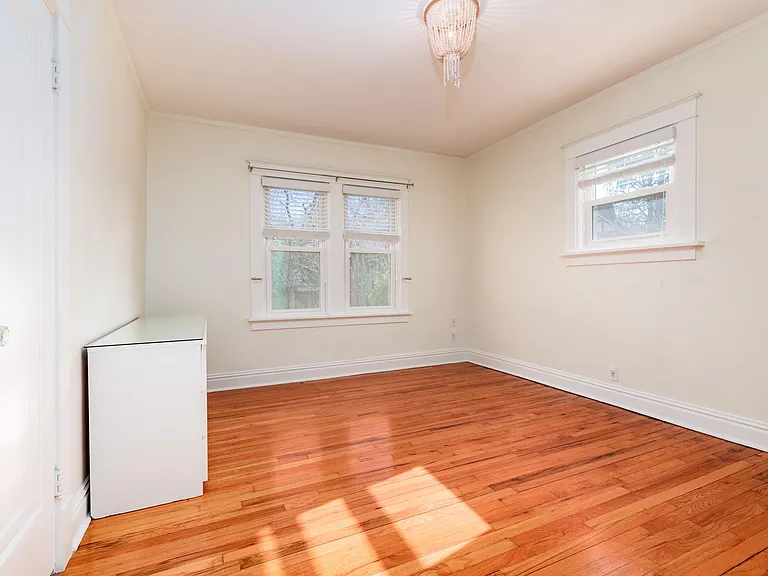 516 Goethe Ave — Photo 11