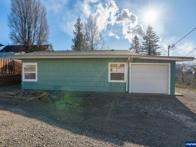671 SE 9th St, Toledo, OR, 97391