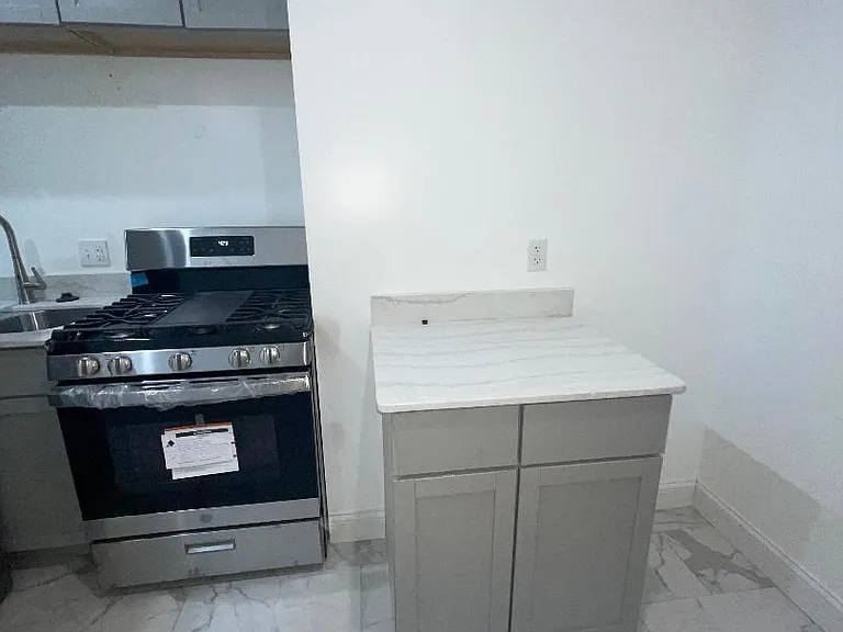 2925 Hogarth St #1 — Photo 6