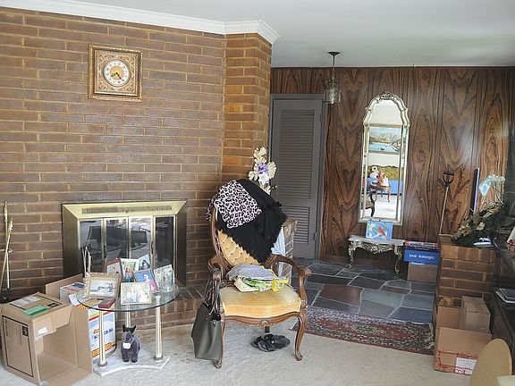 4th image of 108 Park Ln