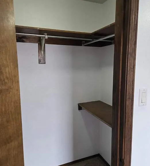walk-in closet