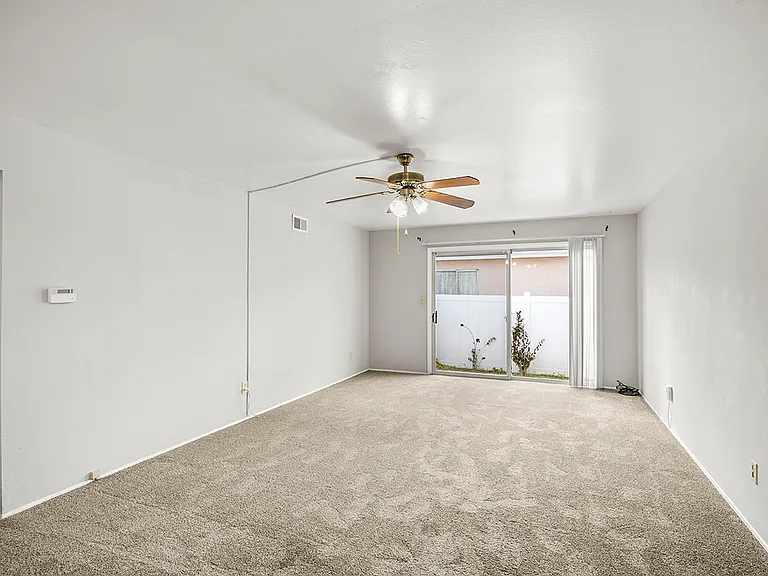 3641 Martha St — Photo 7