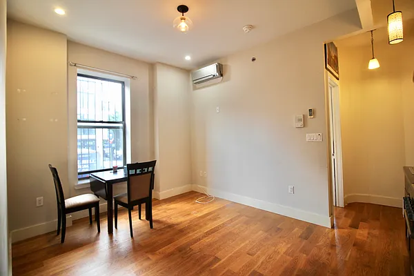 Rented by Hagstrom Management Inc | media 9