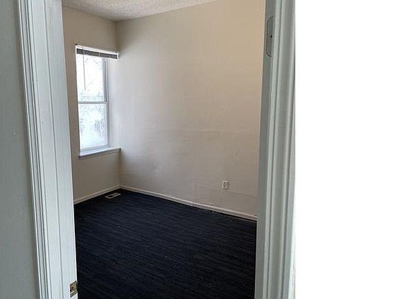 3rd image of 1202 N Euclid Ave