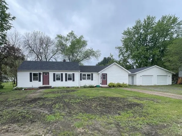 314 West Hawthorn Street, Strum, WI 54770