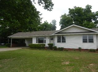 2138 Grand Ave, Yazoo City, MS 39194