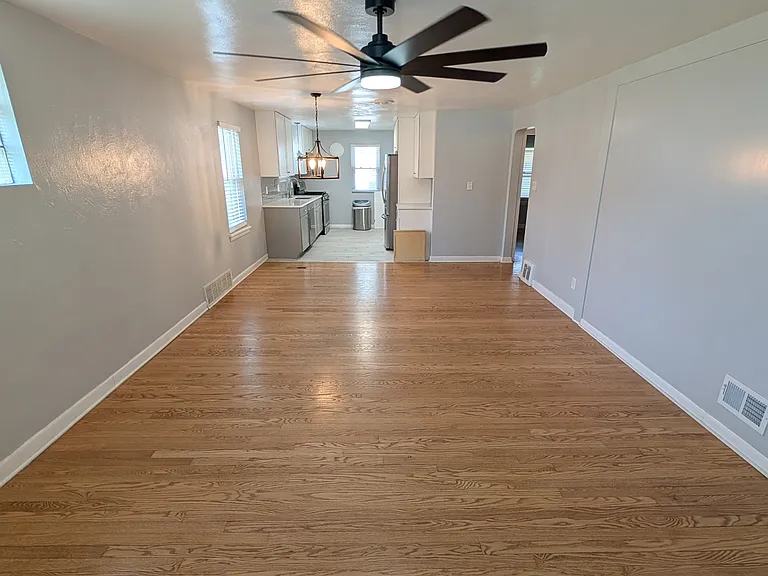 9035 Bessemer Ave — Photo 18