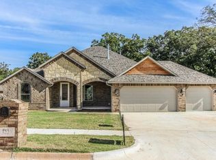 3223 Wood Valley, Norman, OK 73071