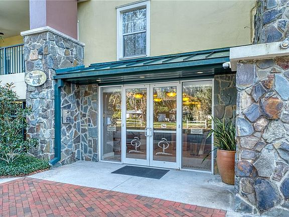3rd image of 630 Vassar St #2504