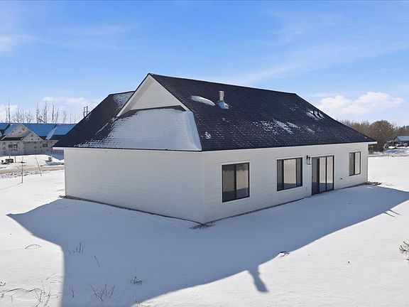 3rd image of 3828 Sanctuary Path