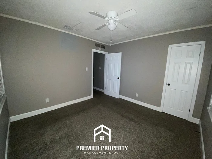 2261 Alameda Cv — Photo 13