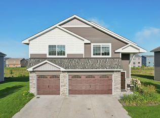 39744 Fawn Ave, North Branch, MN 55056