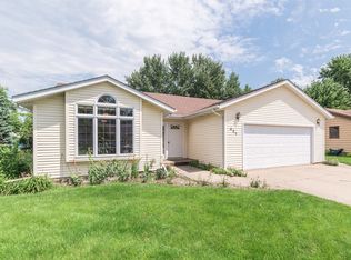 421 Karen Ave, Dekalb, IL 60115