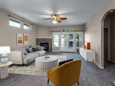 2264 S Blackspur Way, Meridian, ID, 83642