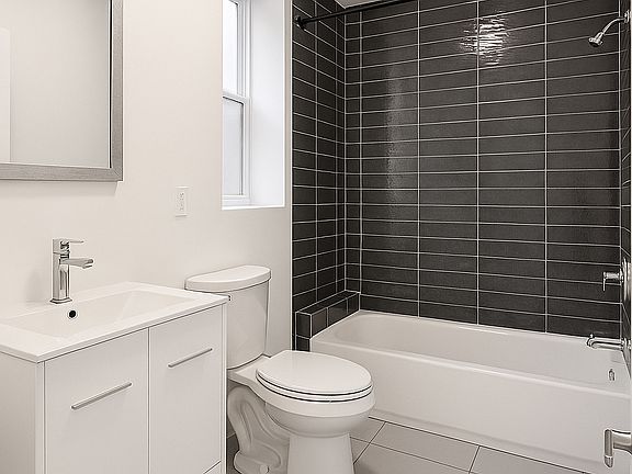 3rd image of 162 Gregory Ave #C4