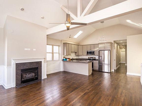 5th image of 7252 S Bennett Ave #3