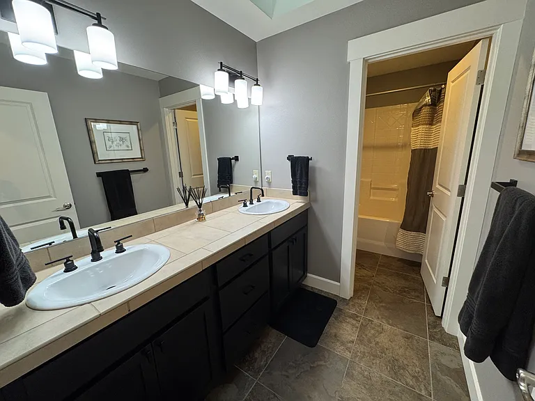 105 Vineyard Ln #A — Photo 29