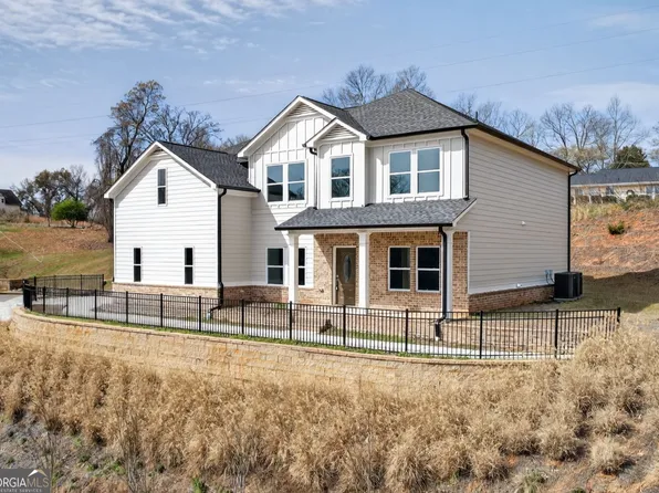 1226 Bloomsbury Ln, Gainesville, GA 30501