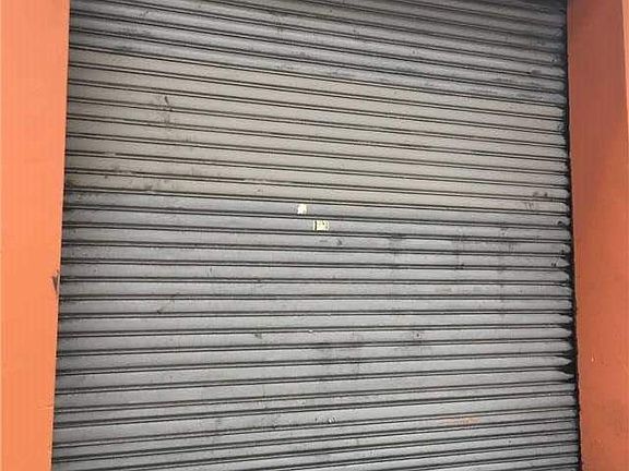 3rd image of 10120 Jamaica Ave
