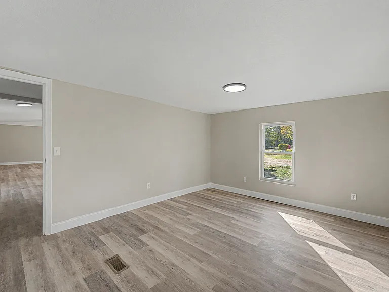 512 W Bach Dr — Photo 14